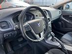 Volvo V40 1.5 T3 152PK Momentum automaat, Auto's, Volvo, Euro 6, 4 cilinders, 700 kg, Blauw