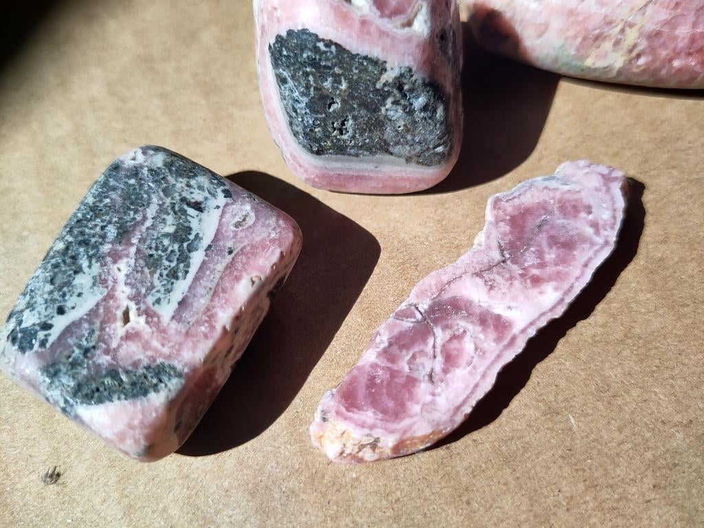 4 Stuks Rhodochrosiet Ruwe Stenen - Totaal 240 gram, Sieraden, Tassen en Uiterlijk, Edelstenen, Ophalen of Verzenden, Gebruikt