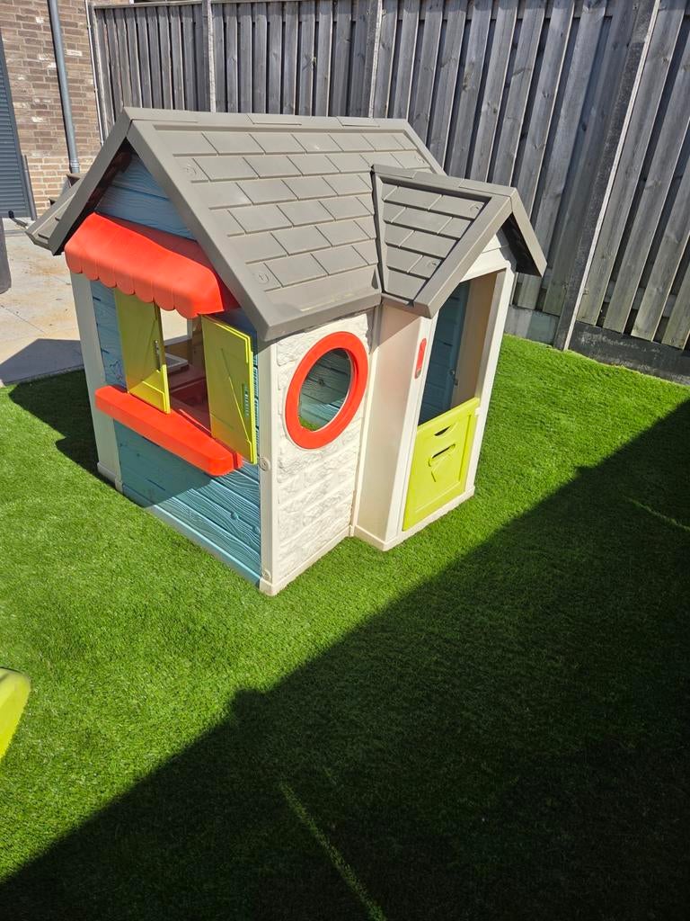 Smoby speelhuisje met werkende bel en extra zitje, Kinderen en Baby's, Speelgoed | Buiten | Speelhuisjes, Ophalen of Verzenden