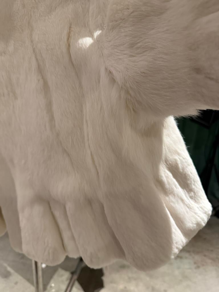 Witte Faux Fur Jas - Elegant & Warm, Kleding | Dames, Jassen | Winter, Nieuw, Maat 42/44 (L), Wit, Verzenden