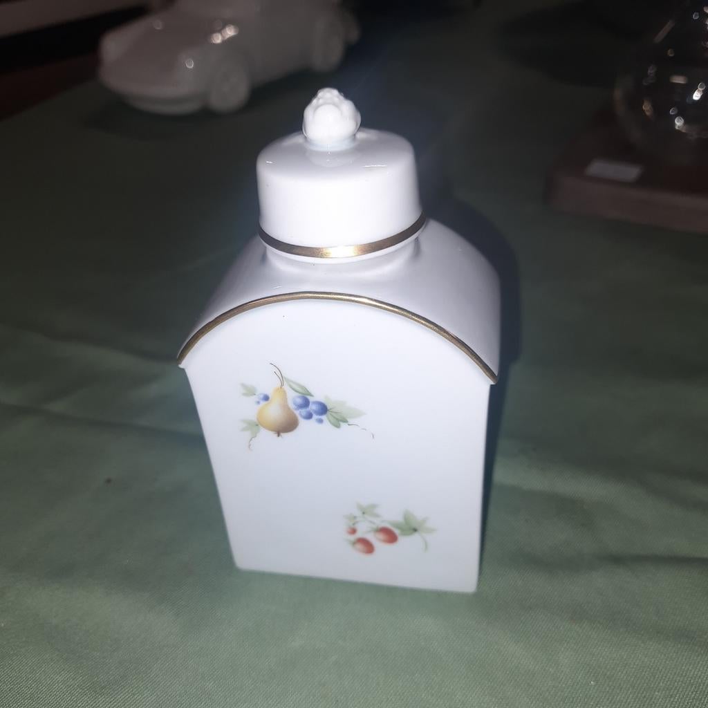 Antiek porseleinen theebus met fruitdecoratie, Ophalen of Verzenden