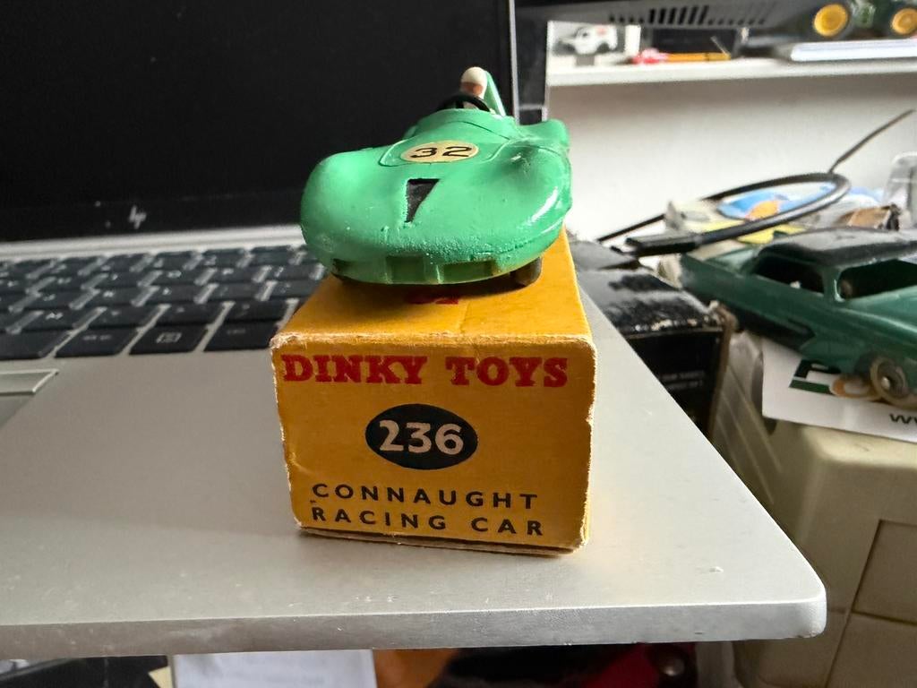 Dinky toys engeland connaught, Auto, Dinky Toys, Ophalen of Verzenden, Zo goed als nieuw