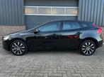 Volvo V40 1.5 T3 152PK Dynamic Edition LED Lederen bekleding, 4 cilinders, 700 kg, Zwart, Bedrijf