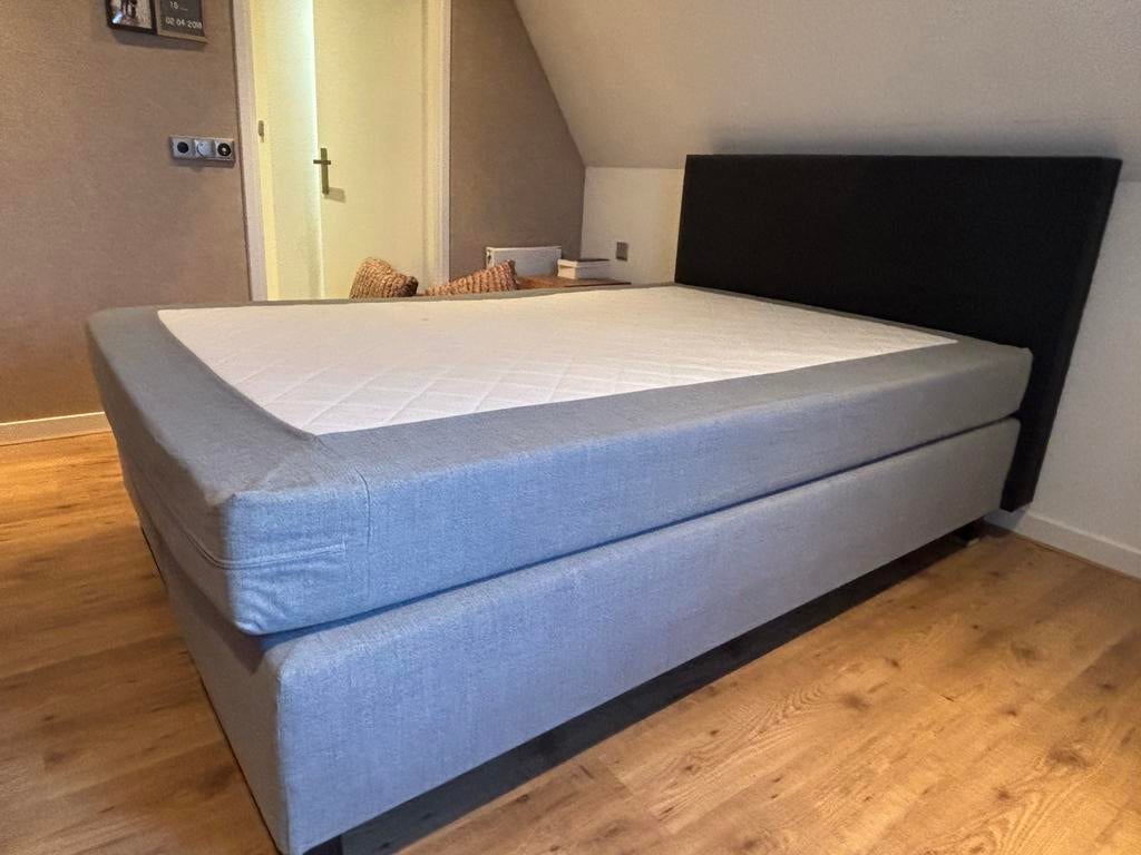 Boxspring 140x210cm, Ophalen, Gebruikt, 210 cm, Tweepersoons