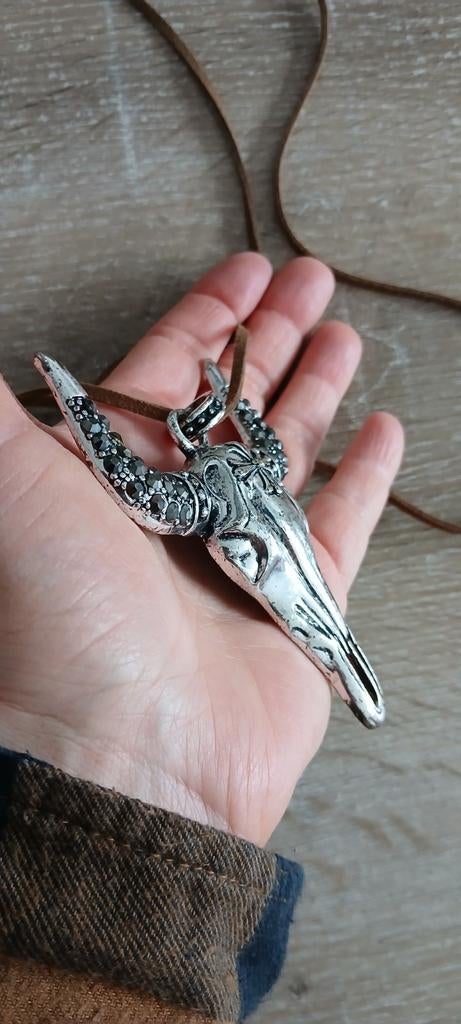 Longhorn skull western stierenkop schedel leren ketting, Ophalen of Verzenden, Zo goed als nieuw, Overige materialen, Dier