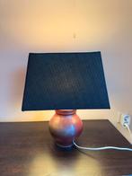 Tafellamp met zwart kap en rode onderstel, Ophalen, Gebruikt, Stof, Minder dan 50 cm