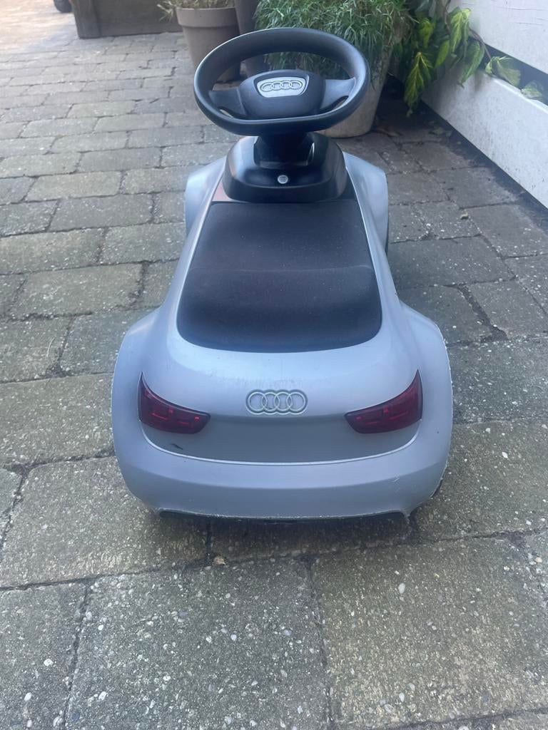 Audi loopauto - Grijs, Kinderen en Baby's, Speelgoed | Buiten | Voertuigen en Loopfietsen, Ophalen, Gebruikt, Loopvoertuig