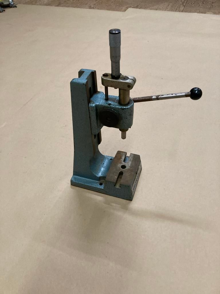 Overtoom Verstelbare Pons 25mm Slag met Micrometer, Doe-het-zelf en Verbouw, Gereedschap | Overige machines, Ophalen, Gebruikt