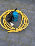 Klokpomp gietijzeren huis  220 volt met 10 mtr afvoerslang, Ophalen, Overige materialen, Gebruikt, 6 meter of meer