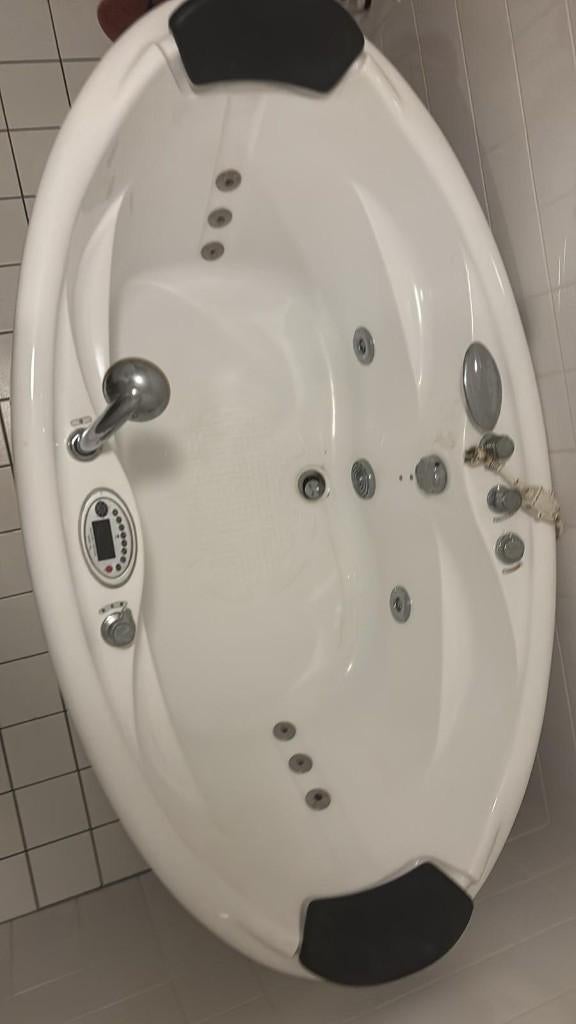 Bubbelbad, Ophalen, Zo goed als nieuw, Met douche