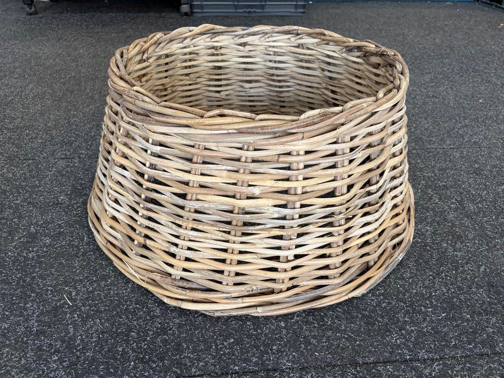 Kerstboom mand riet, Ophalen, Gebruikt, Landelijk, Natuurlijk materiaal