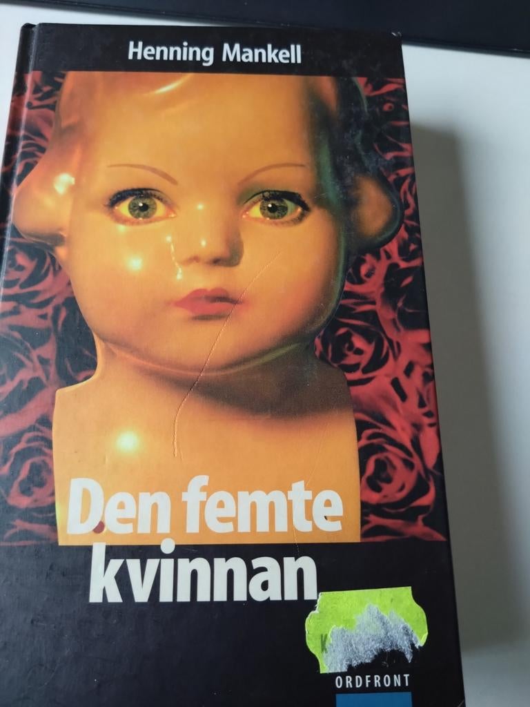 Den femte kvinnan - Henning Mankell, Ophalen of Verzenden, Zo goed als nieuw