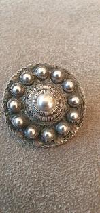 Prachtige Zeeuwse knop broche klederdracht, Ophalen of Verzenden