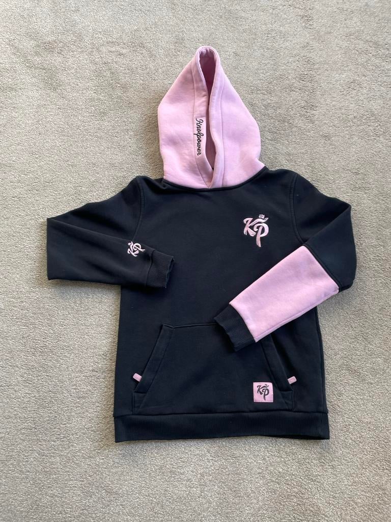 KP Pinkpower Hoodie Zwart/Roze Maat 158/164, Kinderen en Baby's, Kinderkleding | Maat 158, Ophalen, Gebruikt, Meisje, Trui of Vest