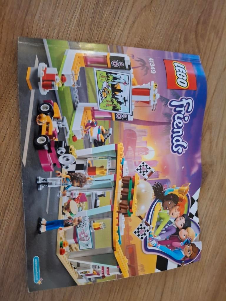 Legofriends set 41349 cafetaria met racing car, Ophalen, Gebruikt, Lego, Friends