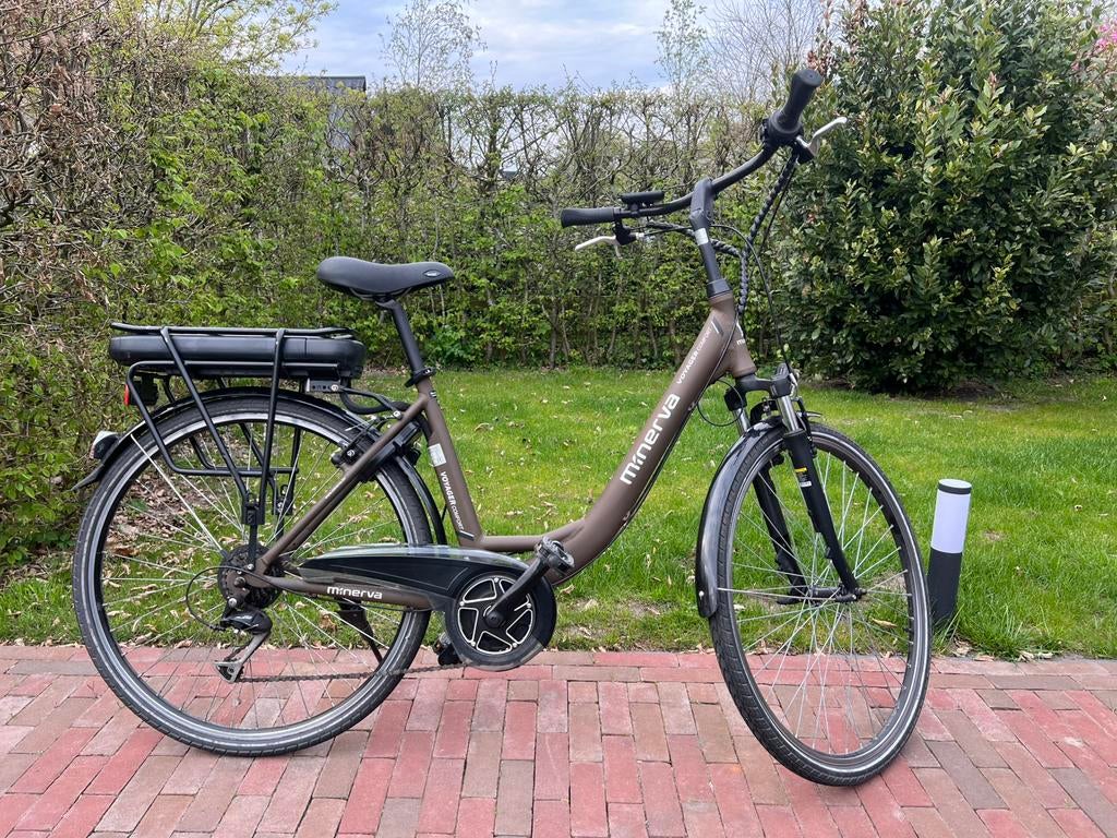 Minerva Elektrische fiets/ Sterke middenmotor/2700km/ Netjes, Ophalen of Verzenden, Zo goed als nieuw, Overige merken