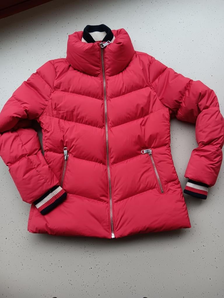Tommy Hilfiger puffer dons M, Kleding | Dames, Jassen | Winter, Zo goed als nieuw, Maat 38/40 (M), Rood, Ophalen of Verzenden