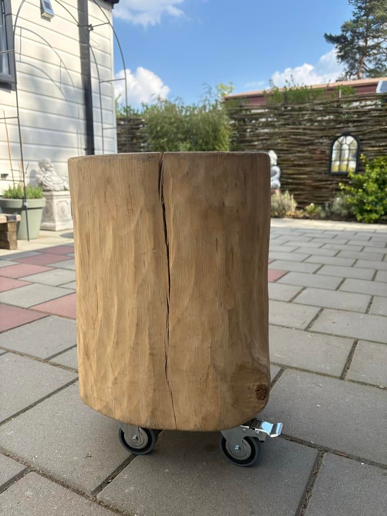 Uniek houten krukje / bijzettafeltje op wieltjes, Ophalen, Gebruikt, Hout