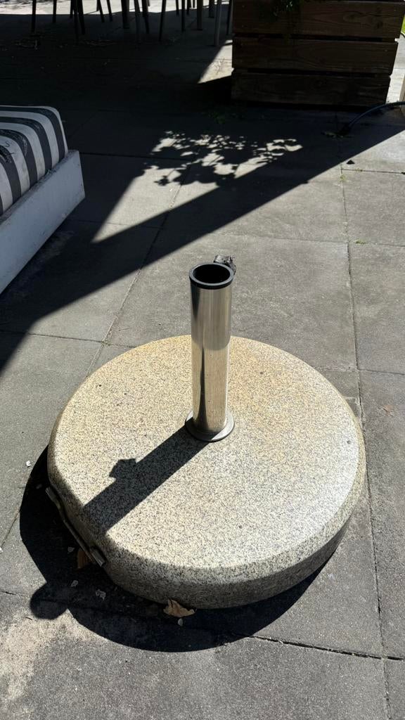 Gratis afhalen natuursteen parasol voet, Ophalen, Gebruikt, Minder dan 1 meter, Parasolvoet