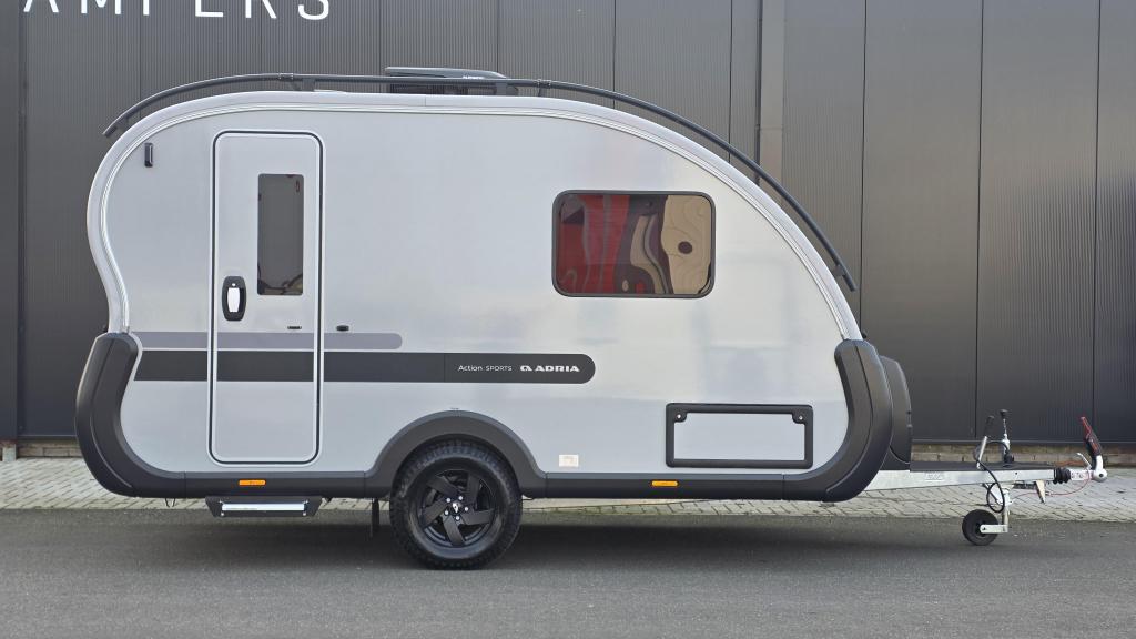 Adria Action Sport 391 LH, Caravans en Kamperen, Caravans, Schokbreker, Standaardzit, Tot en met 2, Bedrijf
