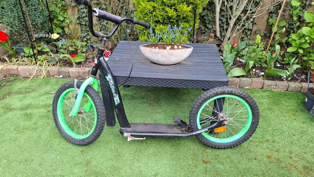 Step met grote wielen, Fietsen en Brommers, Steps, Ophalen