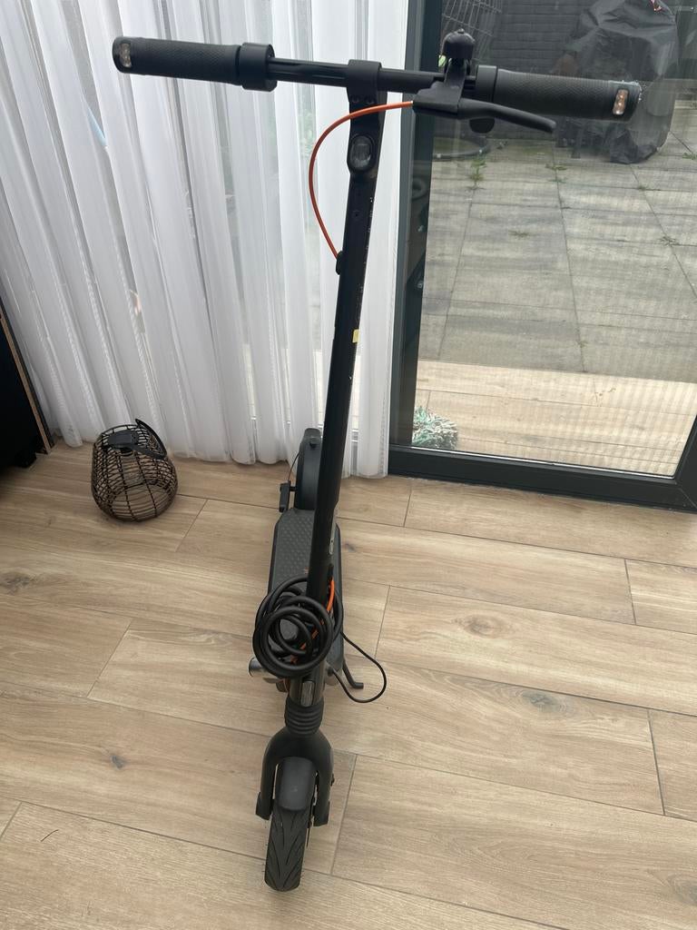 Segway Ninebot F2 Pro elektrische step, Fietsen en Brommers, Steps, Ophalen, Zo goed als nieuw, Elektrische step (E-scooter)