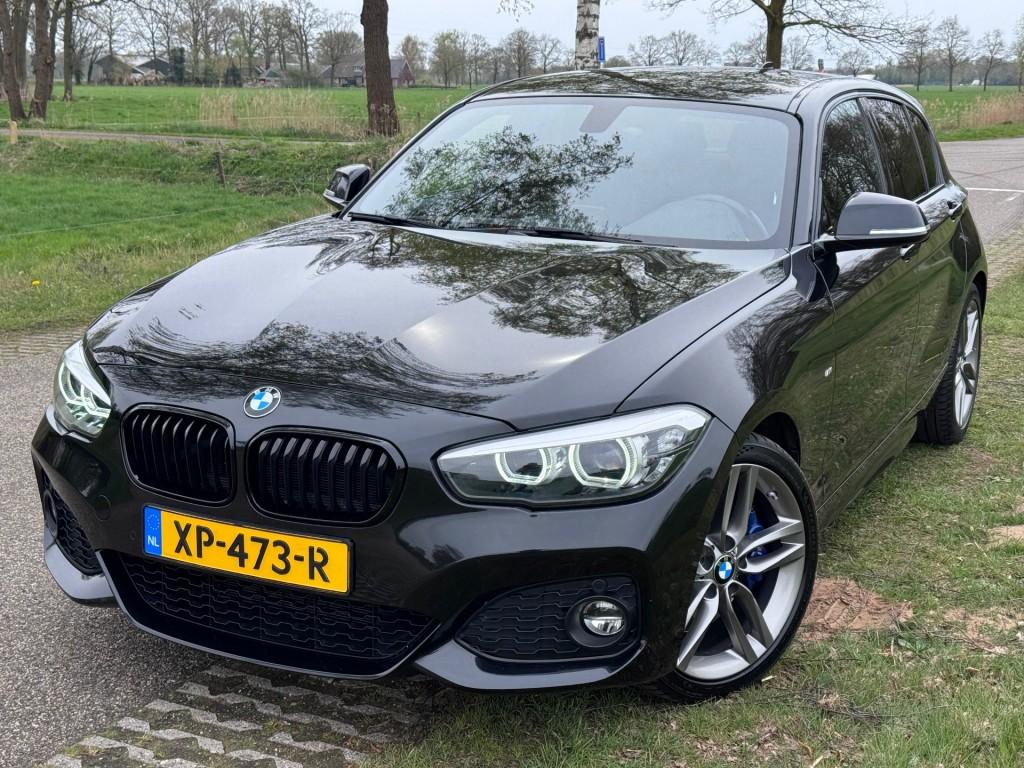 Bmw 1-SERIE 120 I EDITION M SPORT SHADOW / LEDER / 2019, Auto's, Achterwielaandrijving, Gebruikt, Huisgarantie, 4 cilinders