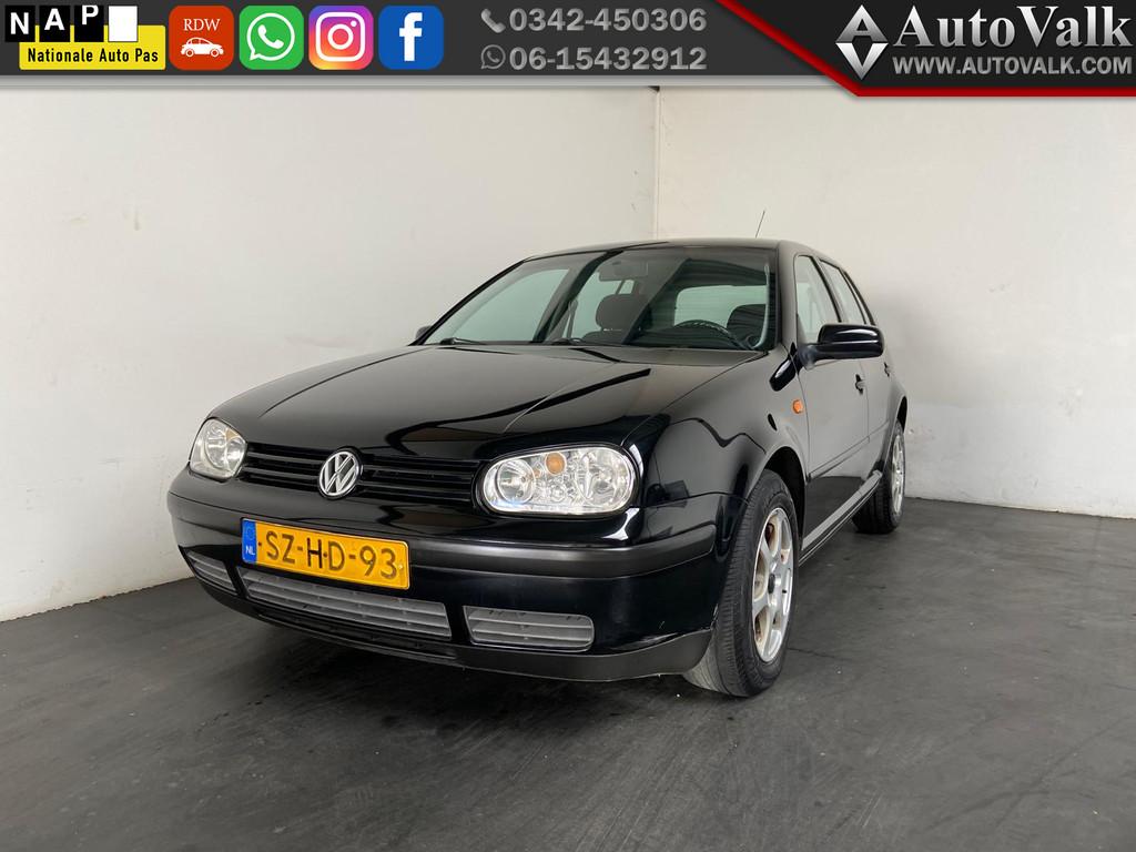Volkswagen Golf 1.6 Trendline (bj 1998), Auto's, Oldtimers, 101 pk, Volkswagen, Zwart, Bedrijf