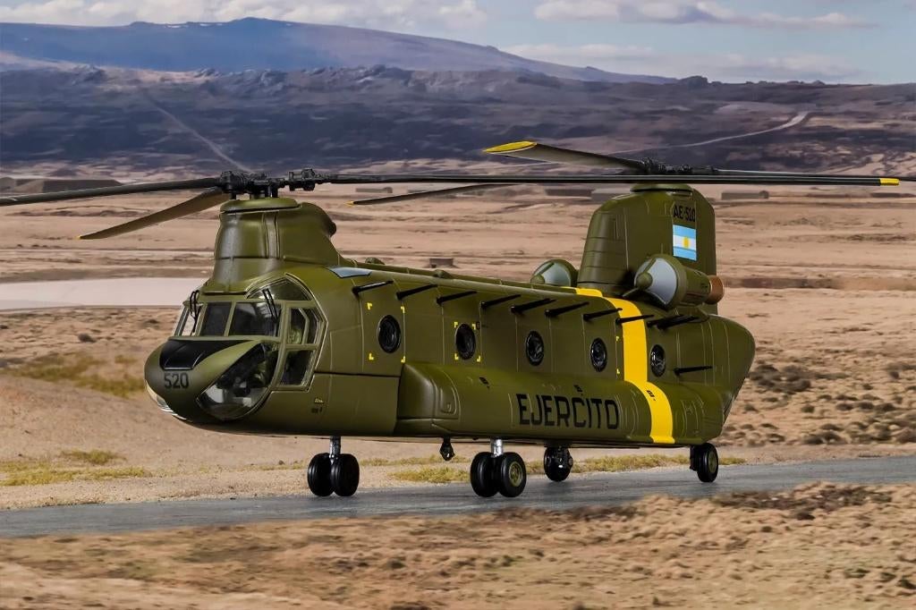 CH-47C Chinook Aviacion de Ejercito Argentino Corgi AA34217, Carmodel s.r.l. Viale Europa Unita snc info@modelcarswholesale.com