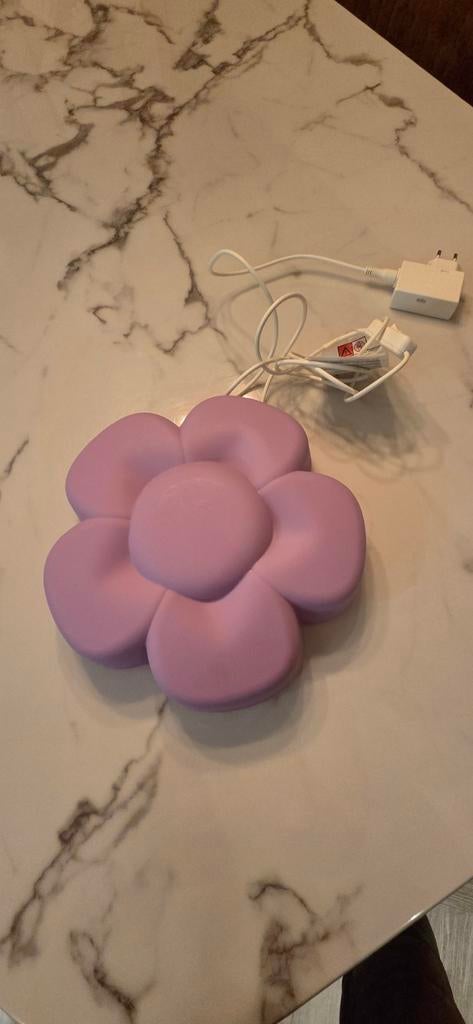 Paarse Ikea bloem wandlamp, Ophalen, Zo goed als nieuw, Kunststof, Modern