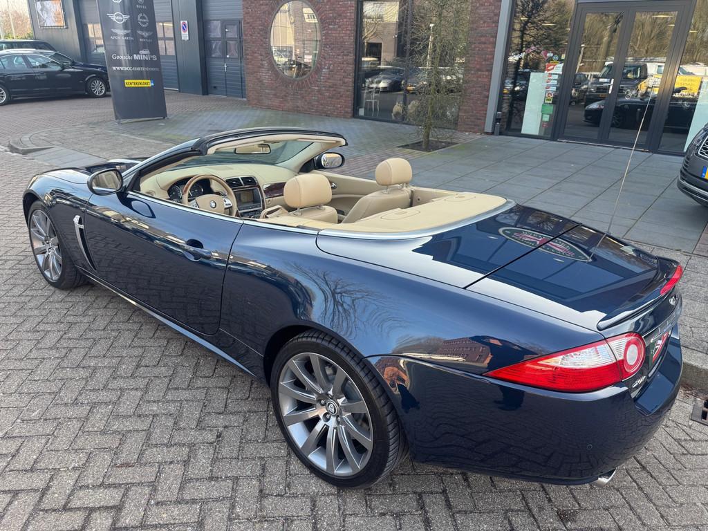 Jaguar XK 4.2 V8 Convertible (bj 2007, automaat), Achterwielaandrijving, Gebruikt, Cabriolet, Leder