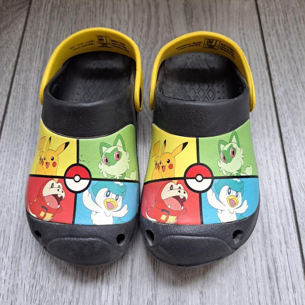 Crocs Pokémon, Kinderen en Baby's, Kinderkleding | Schoenen en Sokken, Ophalen of Verzenden, Gebruikt, Jongen, Schoenen