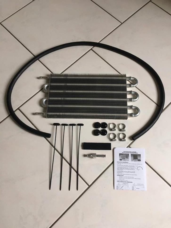 Te koop automaat oliekoeler heavy duty dodge dart charger, Auto diversen, Overige Auto diversen, Ophalen of Verzenden