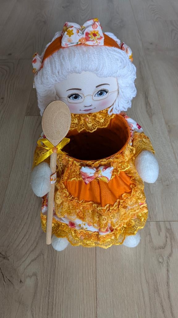 Oma Poppetje voor Decoratie en Pennen, Ophalen of Verzenden, Nieuw