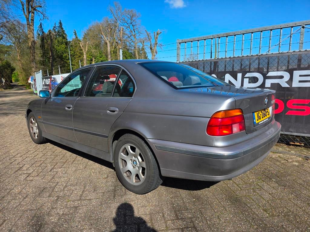 BMW 5-serie 523i 5-bak/DAK/airco, Auto's, BMW, Euro 2, 745 kg, Achterwielaandrijving, 2494 cc