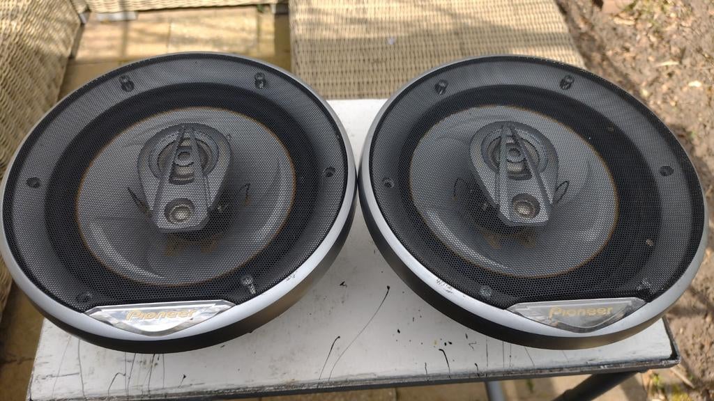 Pioneer speakers tse2095 met klein scheurtje in rubbere rand, Auto diversen, Autospeakers, Ophalen of Verzenden, Gebruikt