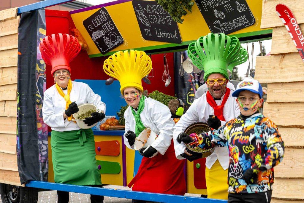 Mooie en prijswinnende loopgroep voor carnaval: Stampwagen, Hobby en Vrije tijd, Feestartikelen, Ophalen, Carnaval