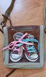 Superleuke schoudertas gympen met veters + strass-steentjes, Ophalen of Verzenden, Gebruikt, Beige, Overige typen