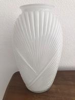 Prachtige Witte vaas antiek vintage puntgaaf Art Deco, Huis en Inrichting, Ophalen of Verzenden, Wit, Glas