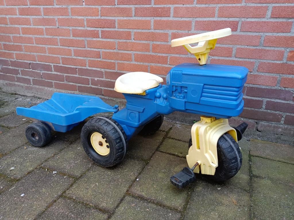 Klein trekkertje met aanhanger, Kinderen en Baby's, Speelgoed | Buiten | Skelters, Ophalen, Overige merken
