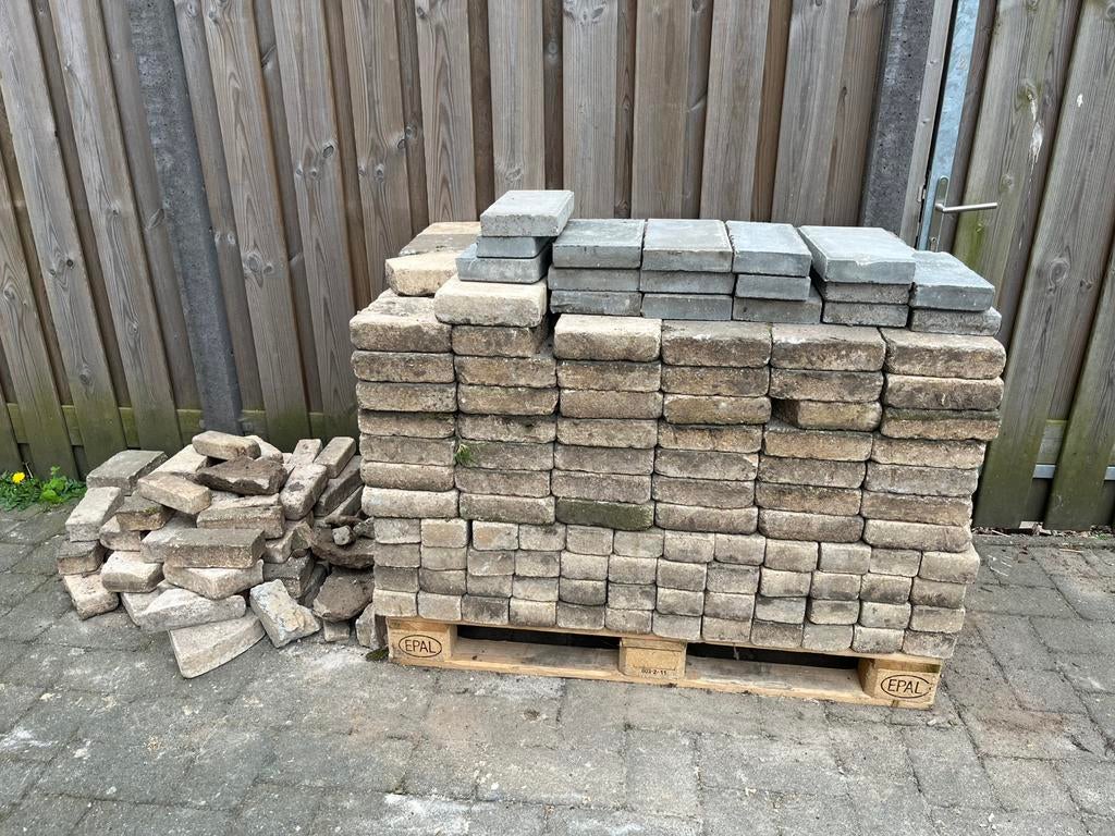 Grote en kleine klinkers (gratis afhalen), Ophalen, Gebruikt, Beton, Klinkers