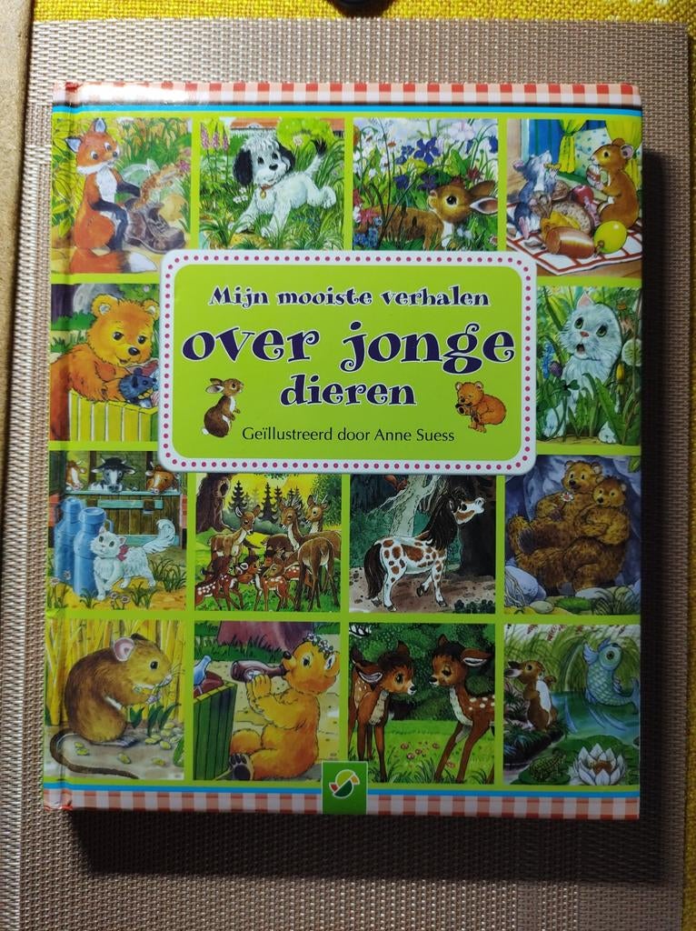 Mijn mooiste verhalen over jonge dieren. Van Ingrid Pabst., 5 of 6 jaar, Fictie algemeen, Ophalen of Verzenden, Zo goed als nieuw