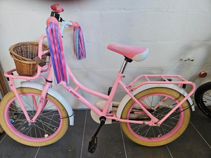 Leuke rosé meisjesfiets 18 inch (5-8 jaar), Fietsen en Brommers, Fietsen | Meisjes, Gebruikt, 18 inch, Ophalen