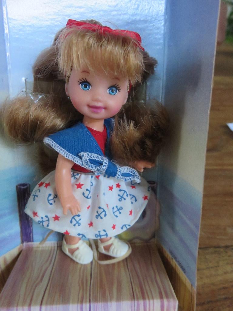 BARBIE SHELLY  MATTEL  1997  NIEUW, Verzamelen, Poppen, Verzenden, Nieuw, Pop