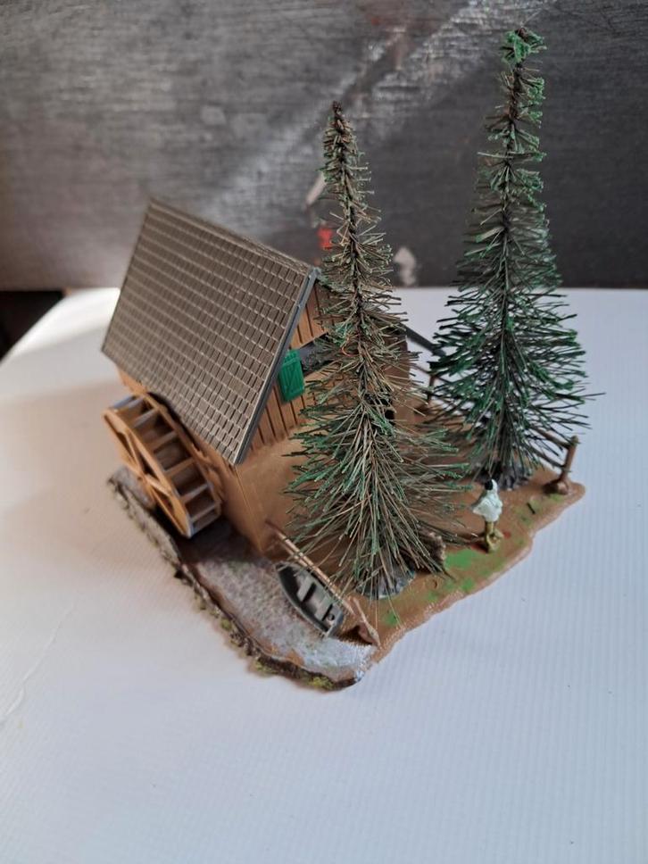 H0 Scenery: Waterradmolen met bomen en bootje, Hobby en Vrije tijd, Modeltreinen | H0, Gebruikt, Brug, Tunnel of Gebouw, Gelijkstroom of Wisselstroom