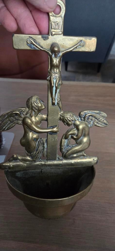Antiek Messing Wijwaterbakje met Christus en Engelen, Antiek en Kunst, Antiek | Religie, Ophalen