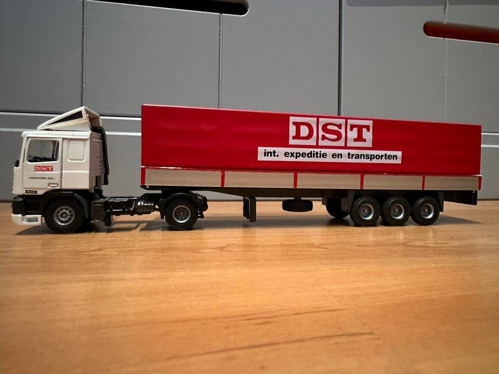 Tekno DAF 95 420 pk ati DST Roosendaal trekker huiftrailer, Ophalen of Verzenden, Zo goed als nieuw, Bus of Vrachtwagen, Tekno