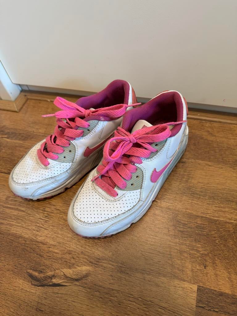 Nike Air Dames Sportschoenen Maat 36,5, Kleding | Dames, Ophalen of Verzenden, Gedragen, Wit, Sportschoenen
