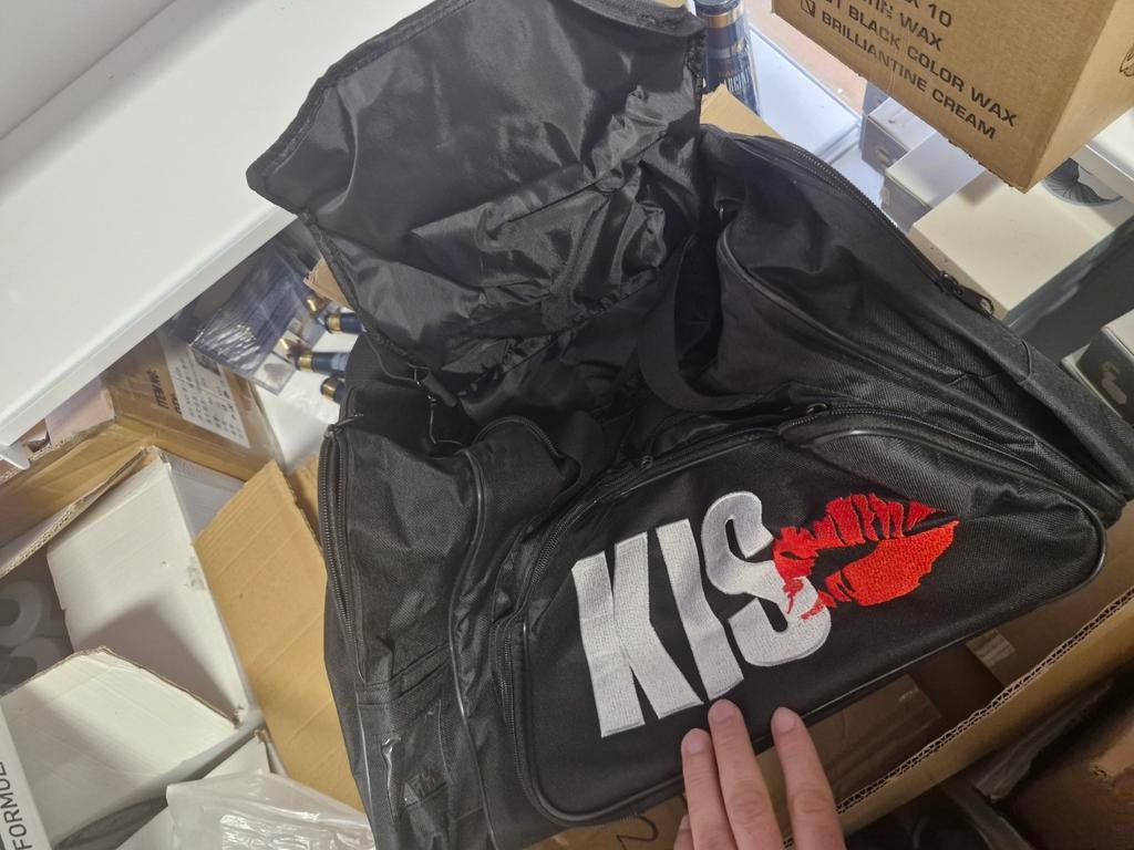 Zwarte KISS Sporttas/Reistas met Logo, Ophalen of Verzenden, Nieuw