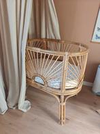 Prachtig rotan wiegje, zo goed als nieuw, incl. matrasje, Kinderen en Baby's, Babywiegjes en Ledikanten, Ophalen